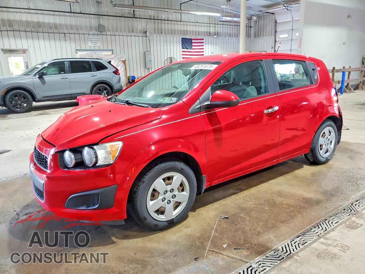 CHEVROLET SONIC 2015 - 1G1JA6SH4F4160769