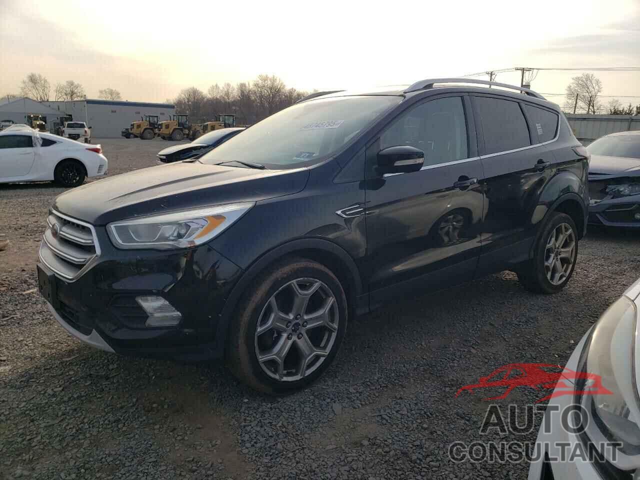 FORD ESCAPE 2017 - 1FMCU9J98HUA02131