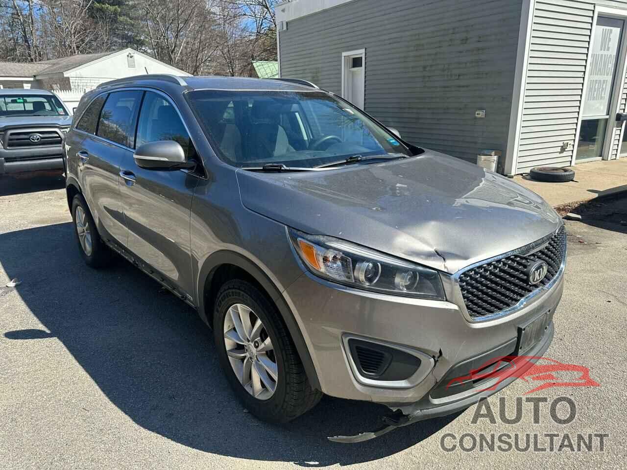 KIA SORENTO 2018 - 5XYPGDA55JG368228