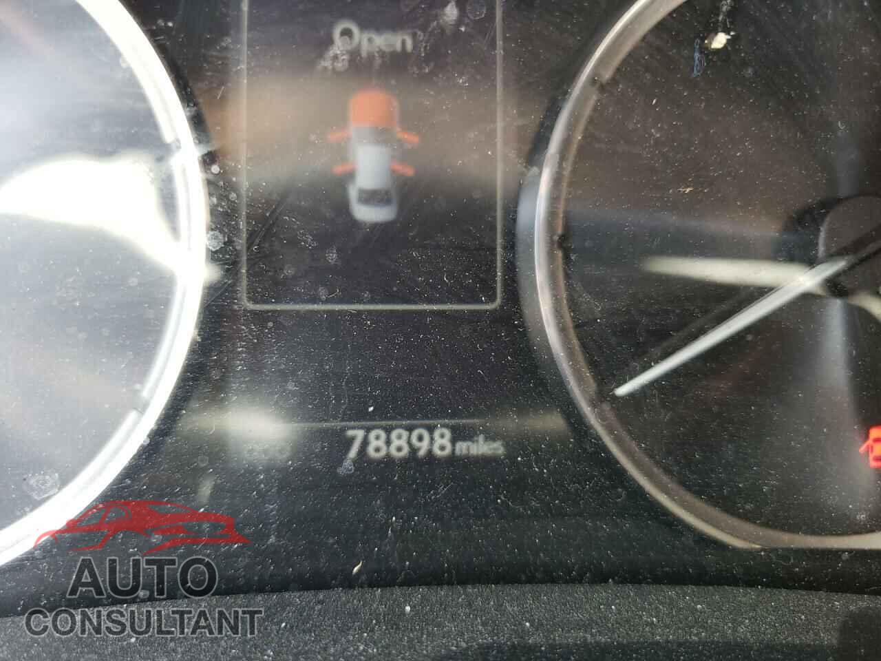 LEXUS IS 2017 - JTHBA1D22H5059281