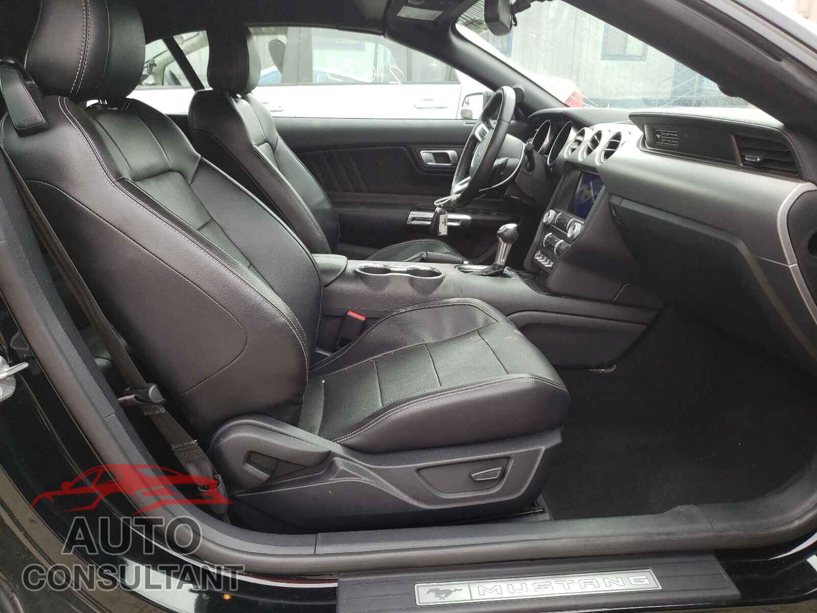 FORD MUSTANG 2020 - 1FATP8UH8L5125347