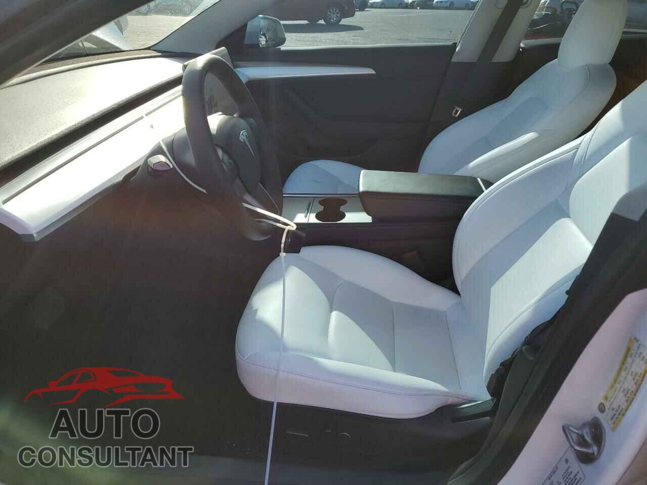 TESLA MODEL 3 2022 - 5YJ3E1EA9NF245345
