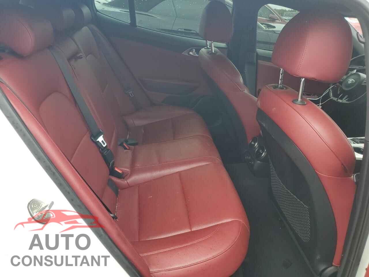 KIA STINGER 2019 - KNAE35LC2K6068247