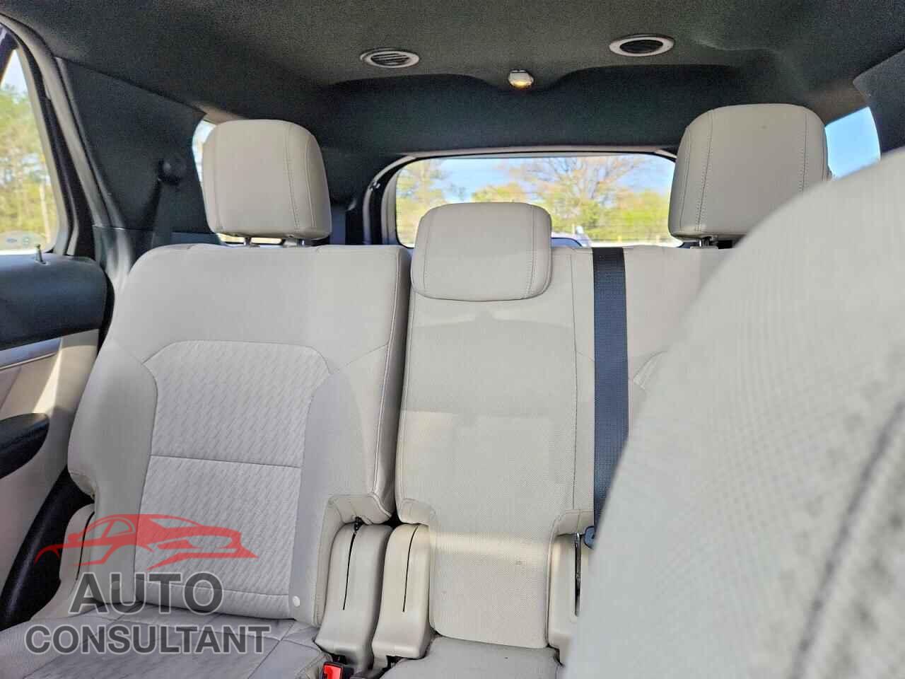 FORD EXPLORER 2018 - 1FM5K7B82JGB02948