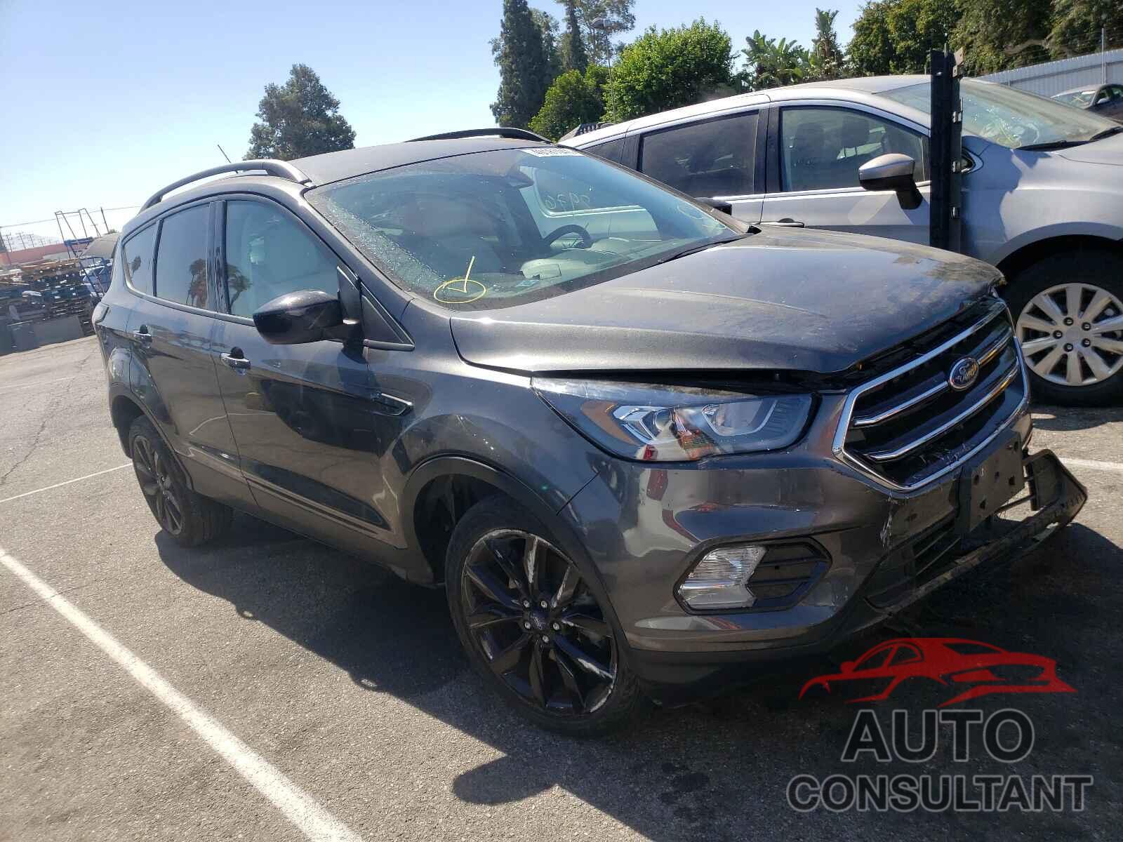 FORD ESCAPE 2018 - 1FMCU9HD1JUD22469