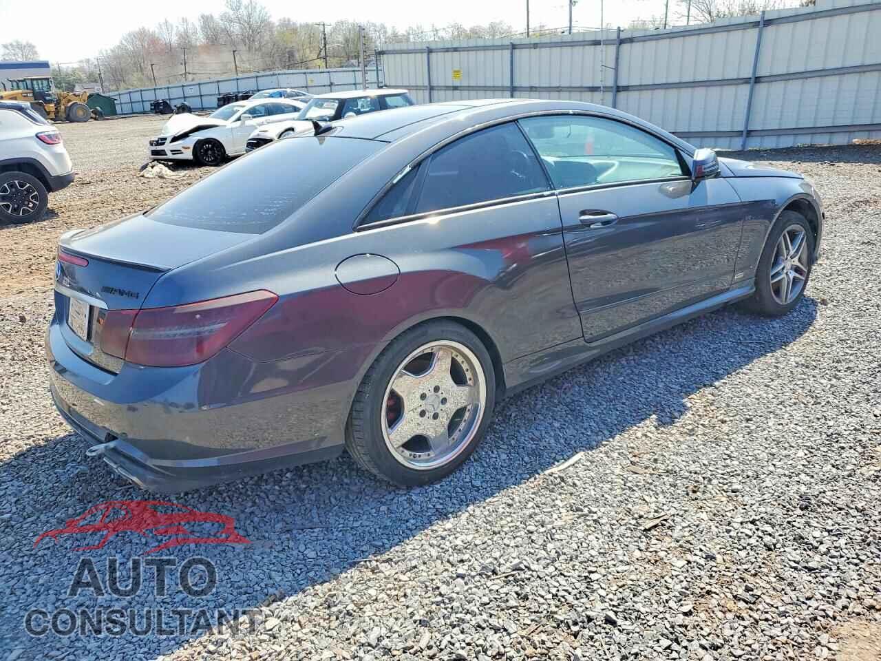MERCEDES-BENZ E-CLASS 2012 - WDDKJ7DB1CF159398
