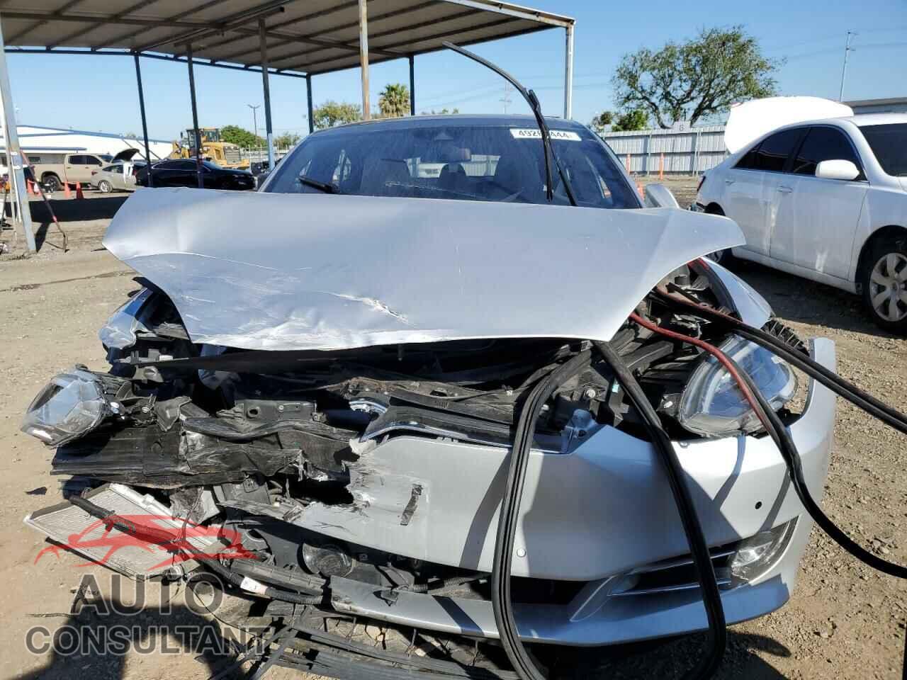 TESLA MODEL S 2016 - 5YJSA1E43GF141177