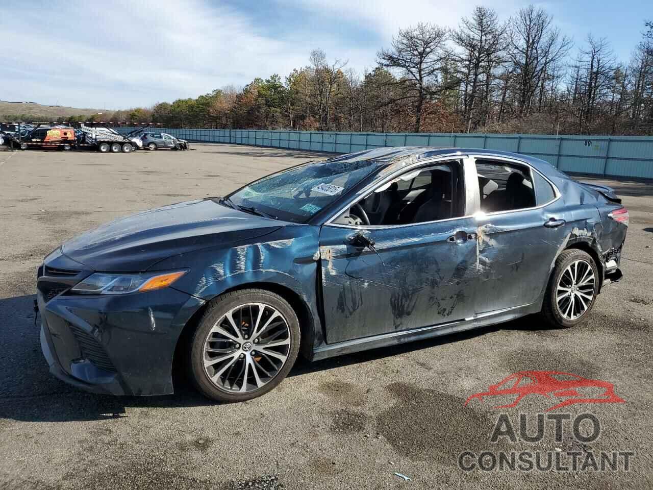 TOYOTA CAMRY 2018 - 4T1B11HK5JU502199
