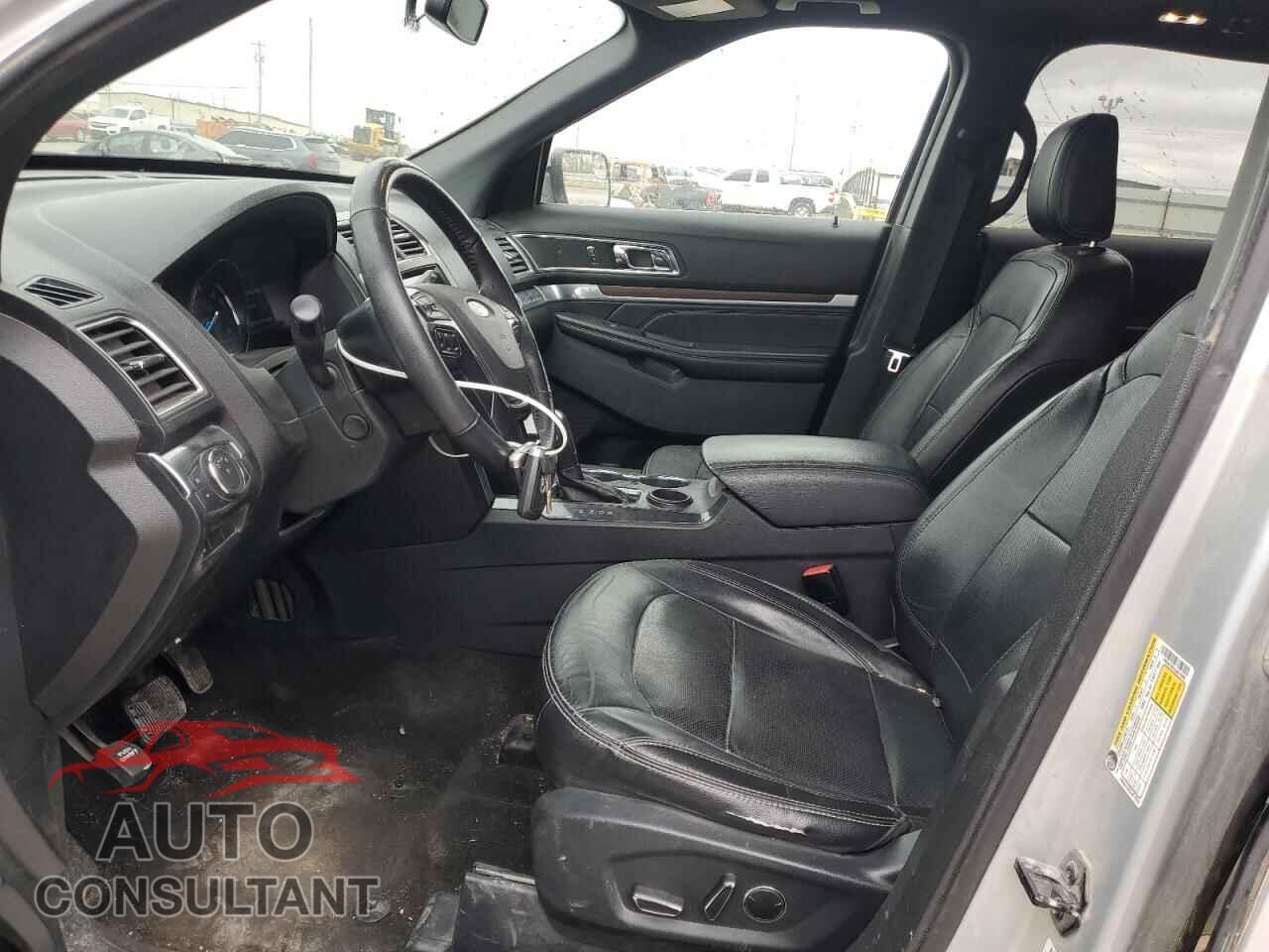 FORD EXPLORER 2018 - 1FM5K7F84JGB10995