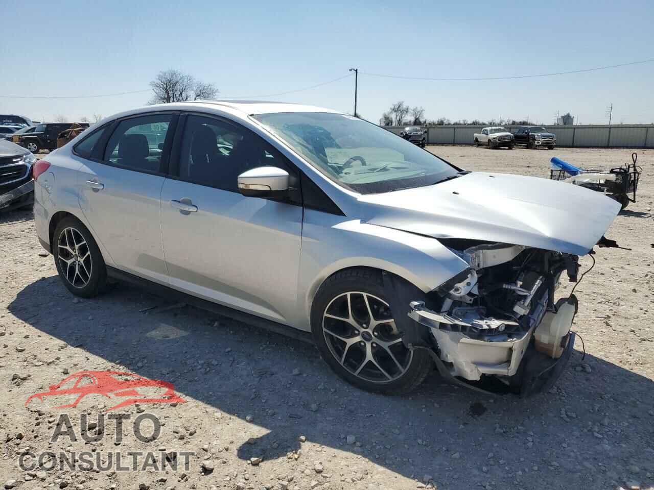 FORD FOCUS 2017 - 1FADP3H25HL328681