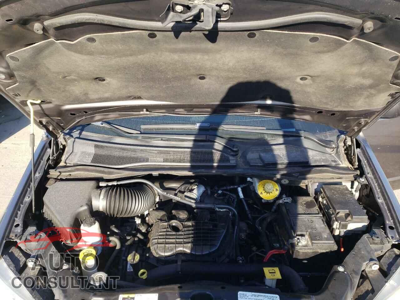 DODGE CARAVAN 2018 - 2C4RDGCG2JR215724