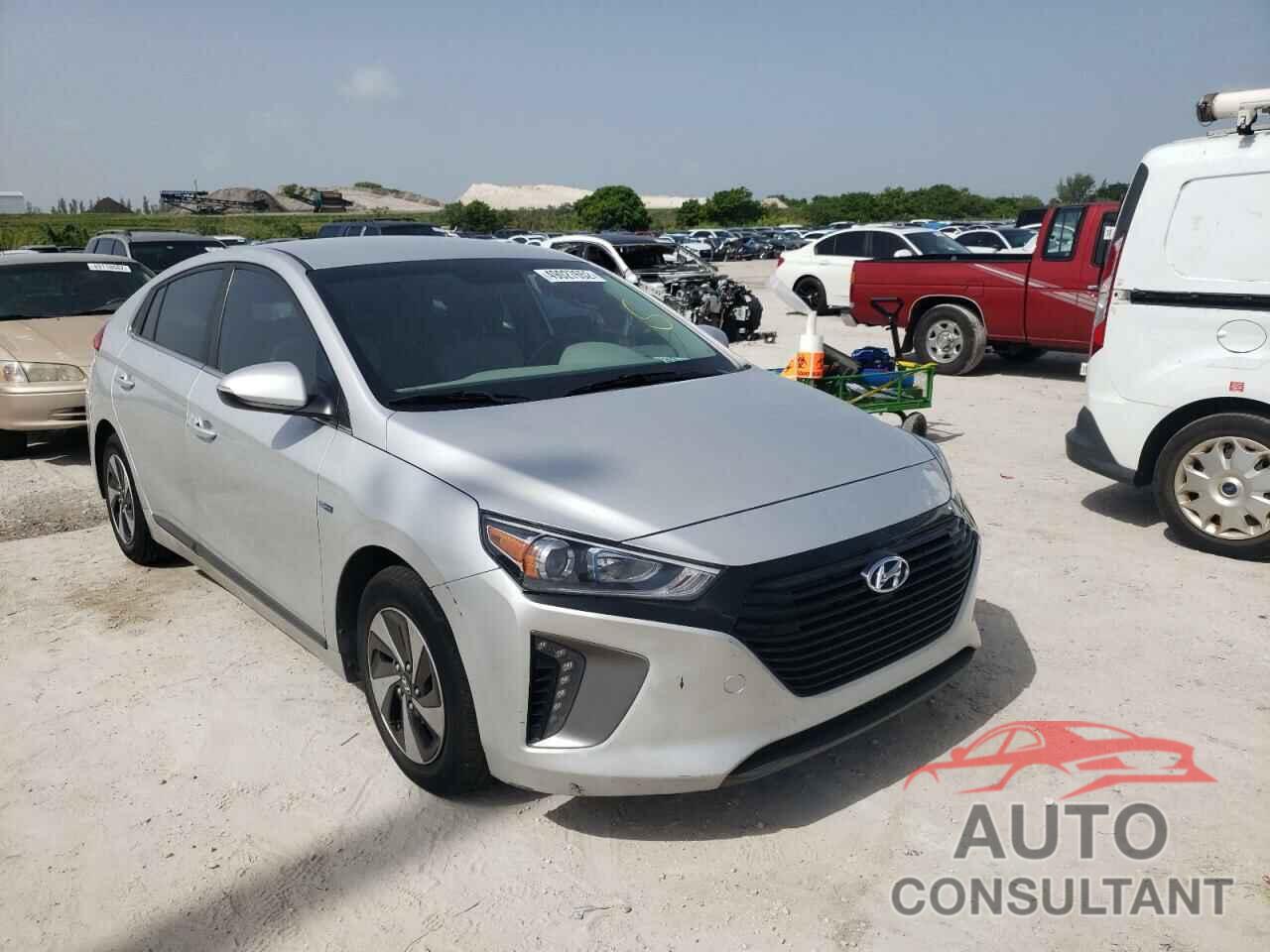 HYUNDAI IONIQ 2017 - KMHC75LC0HU047945