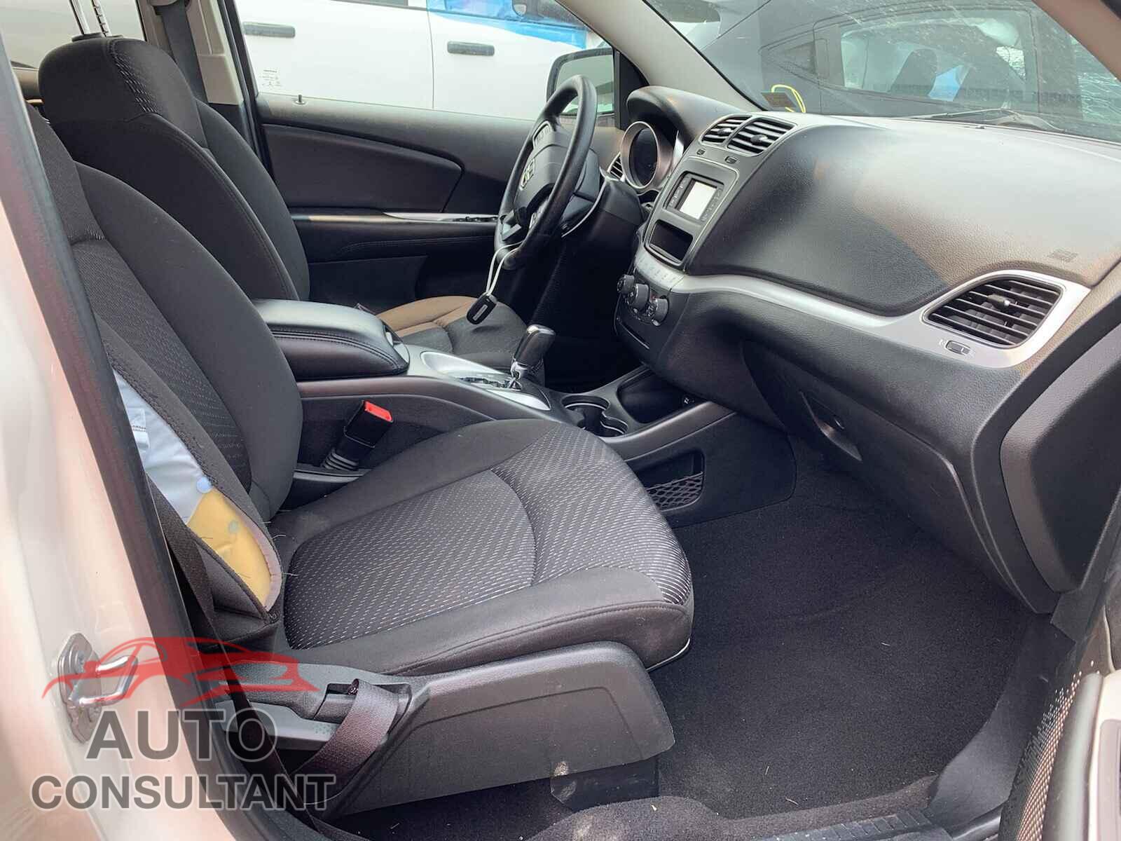DODGE JOURNEY 2017 - 3C4PDCAB1HT636834