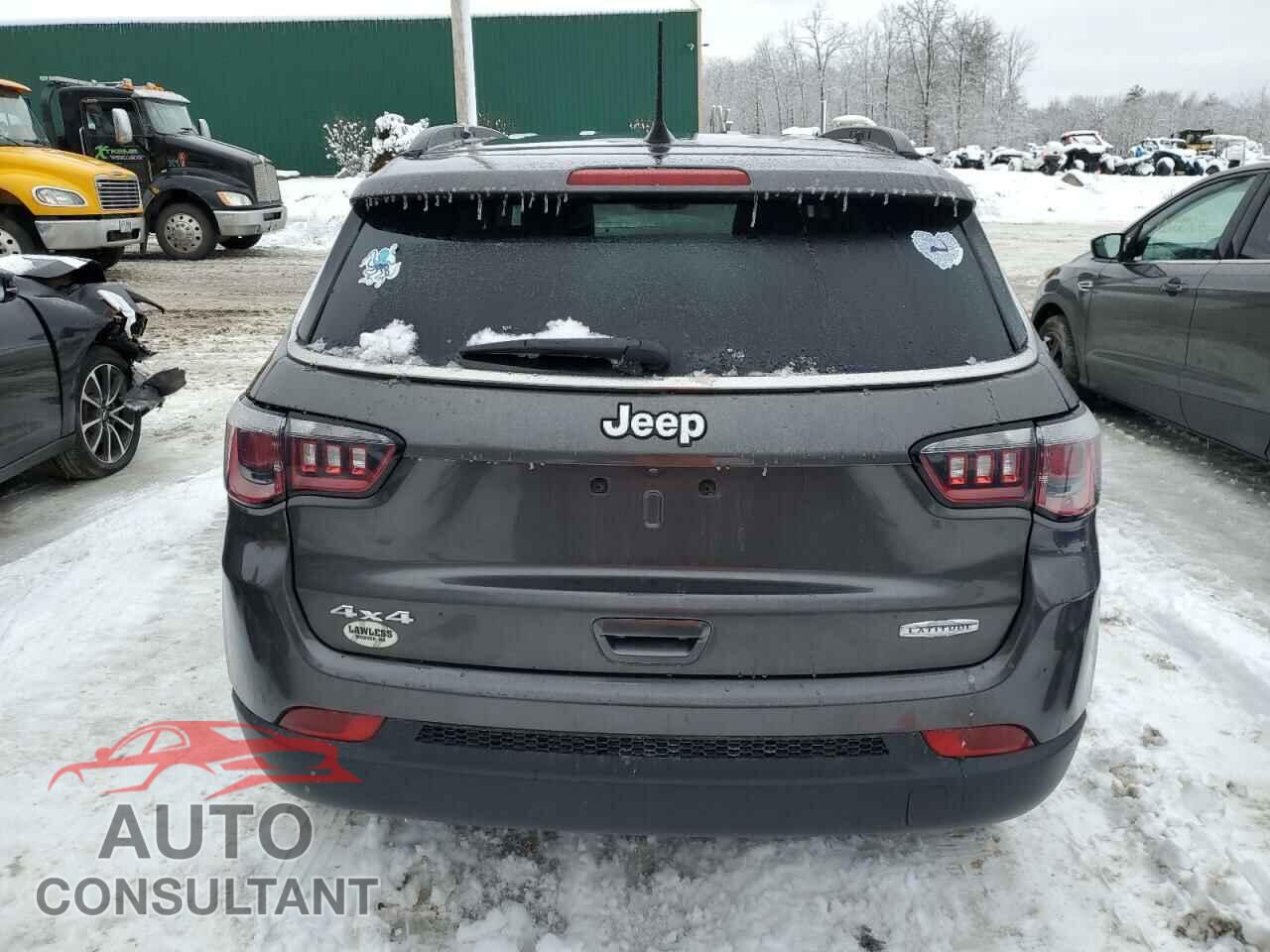 JEEP COMPASS 2018 - 3C4NJDBBXJT283102