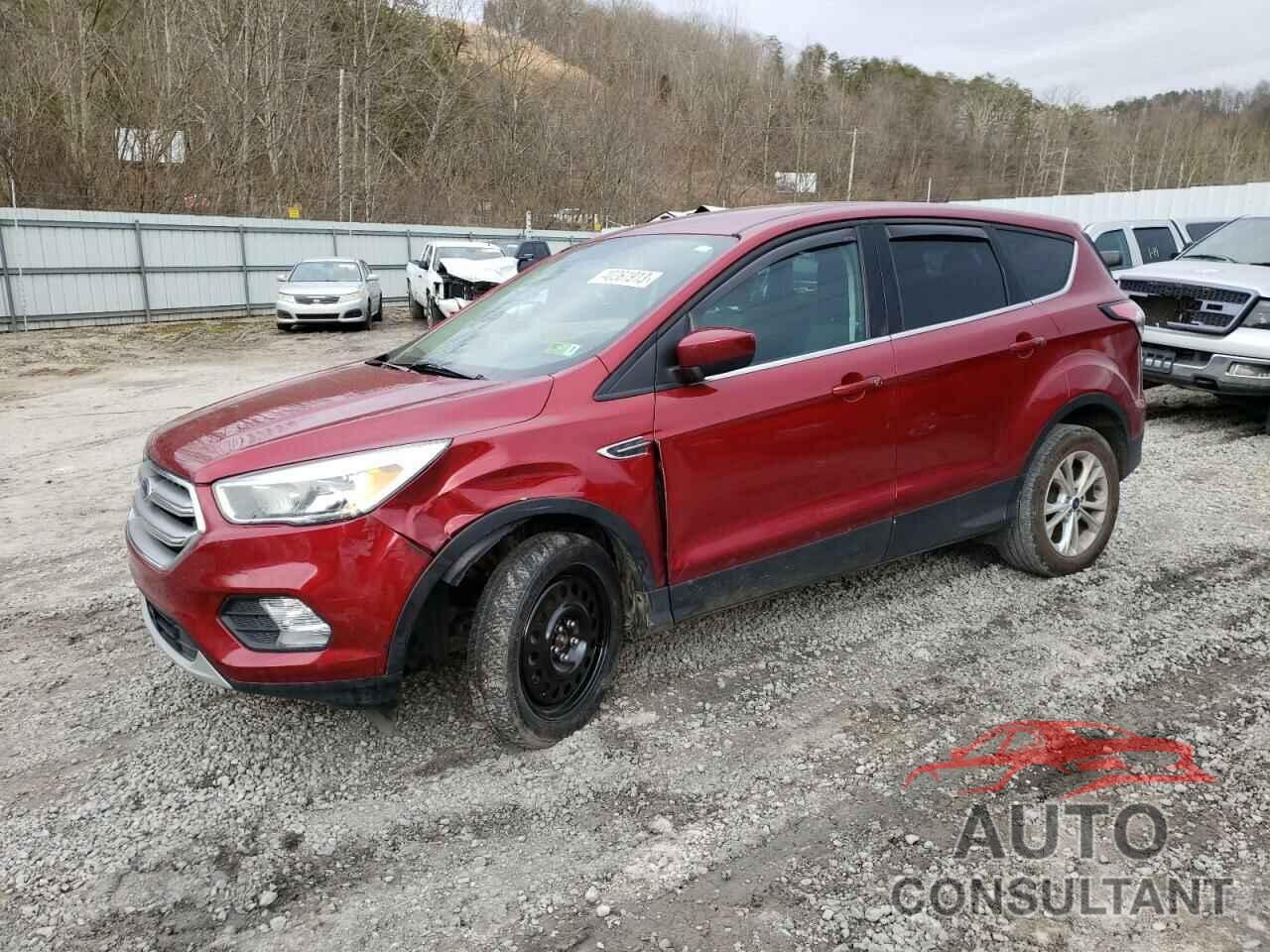 FORD ESCAPE 2017 - 1FMCU9GD3HUC63176