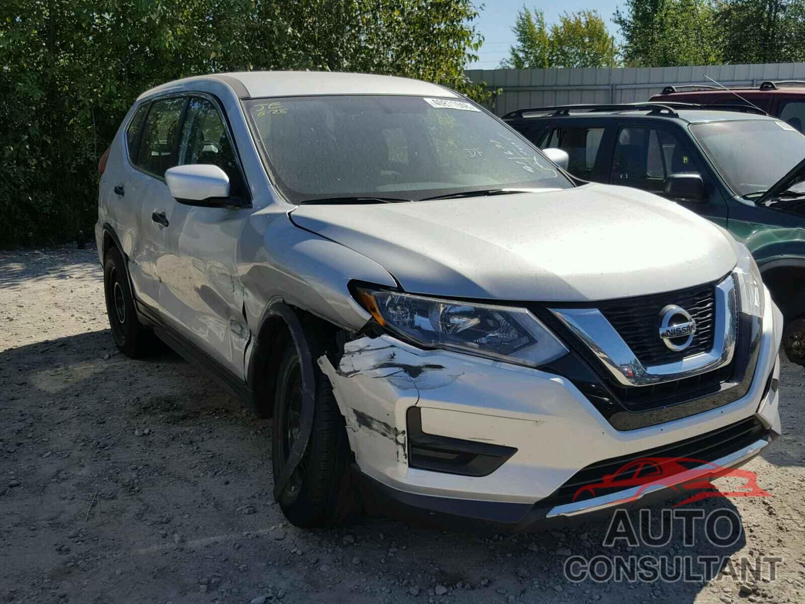 NISSAN ROGUE S 2017 - KNMAT2MT5HP544508