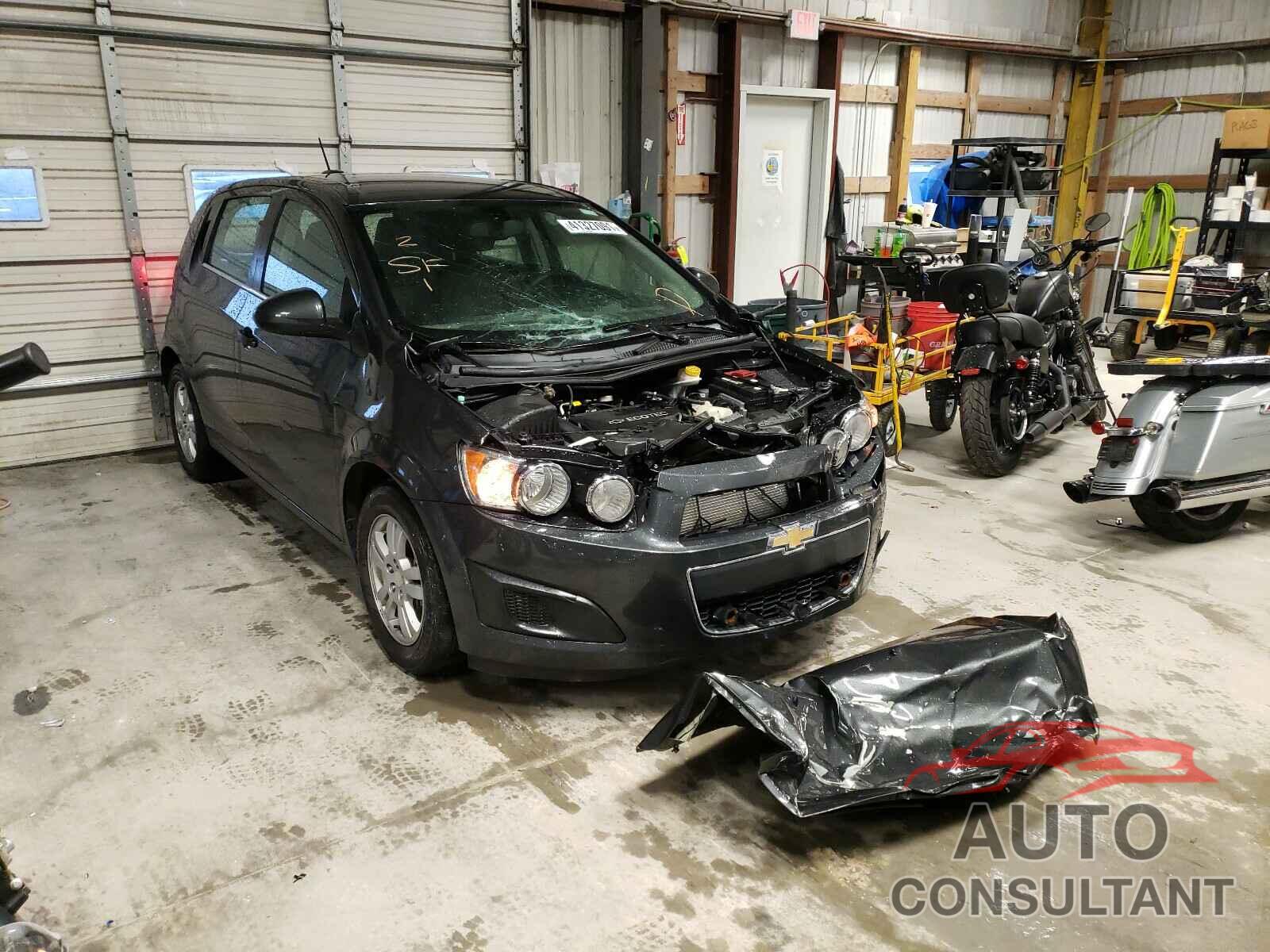 CHEVROLET SONIC 2016 - 1G1JC6SHXG4102998