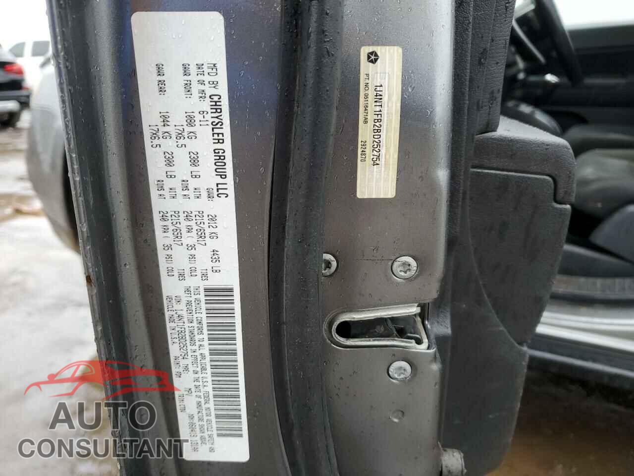 JEEP COMPASS 2011 - 1J4NT1FB2BD252754