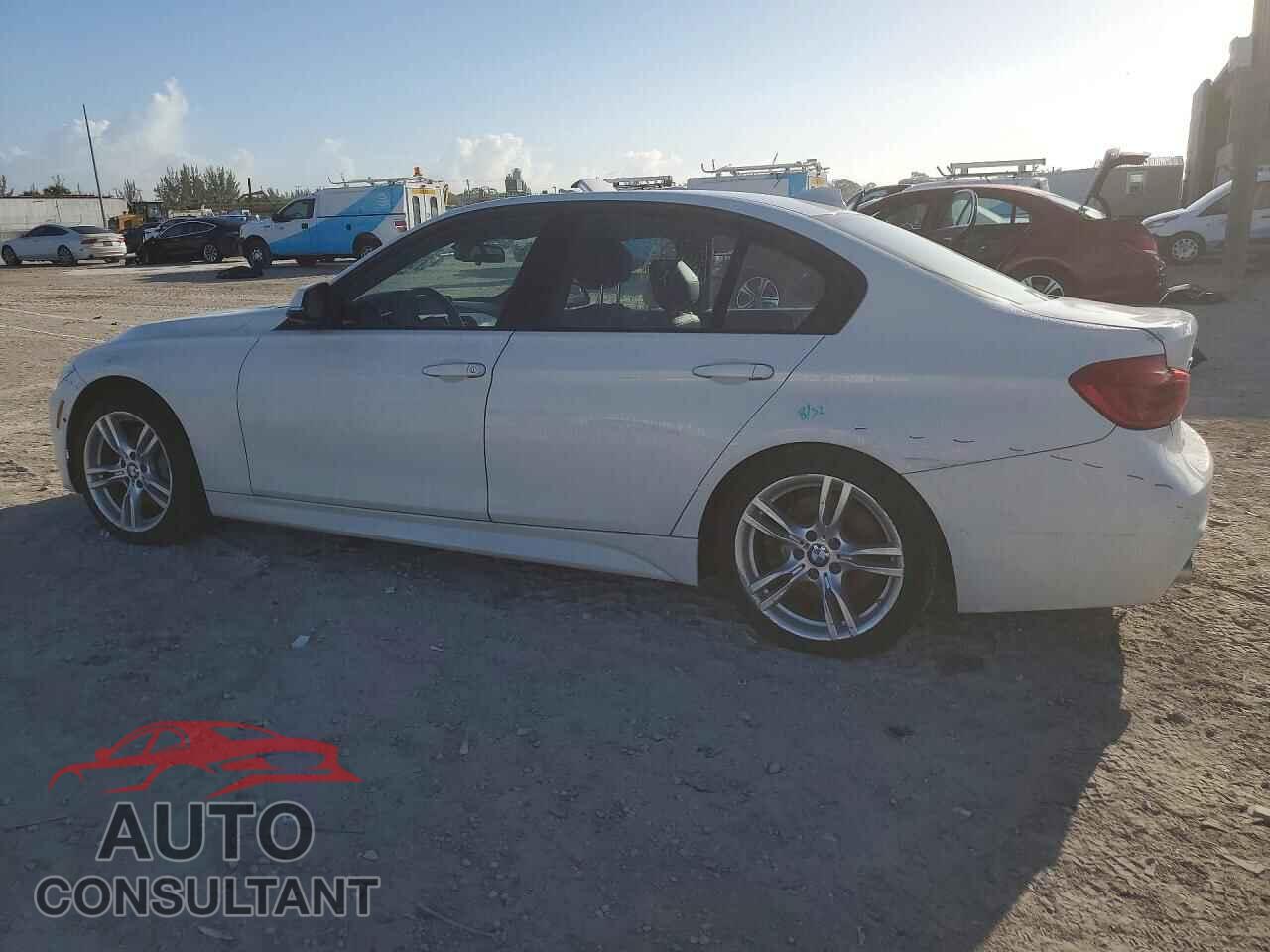 BMW 3 SERIES 2016 - WBA8B7G52GNT95400