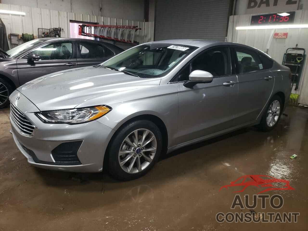 FORD FUSION 2020 - 3FA6P0HDXLR124123