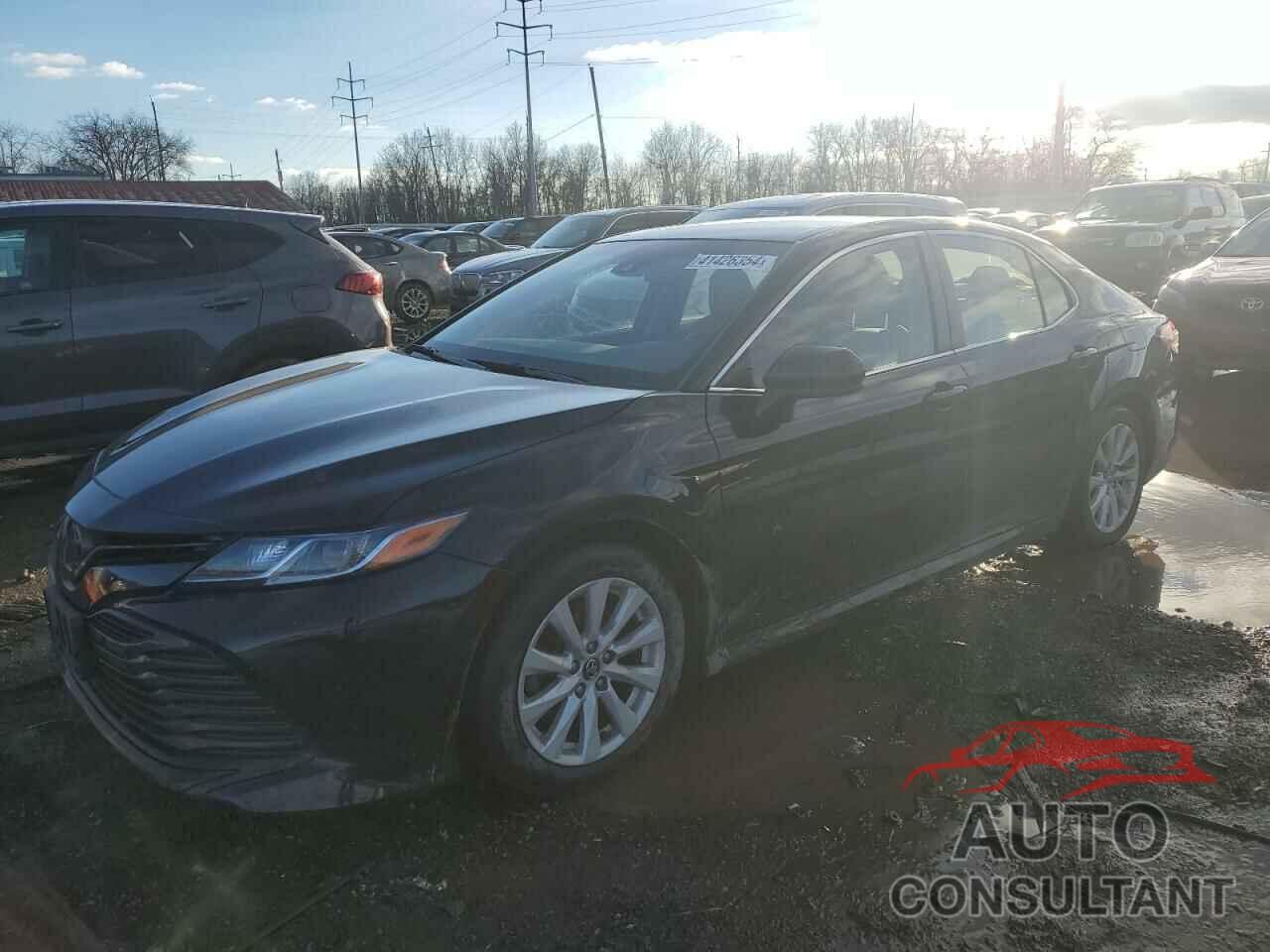 TOYOTA CAMRY 2018 - JTNB11HK2J3003771