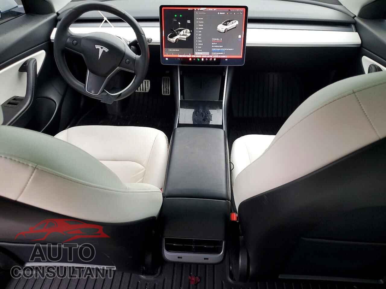 TESLA MODEL 3 2020 - 5YJ3E1EC1LF715057