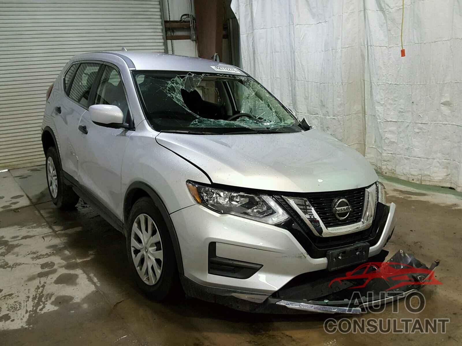 NISSAN ROGUE S 2018 - KNMAT2MV8JP519741