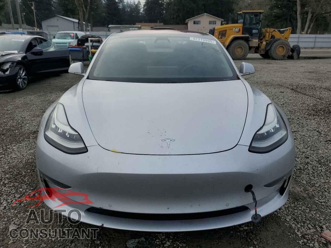 TESLA MODEL 3 2018 - 5YJ3E1EA9JF044085
