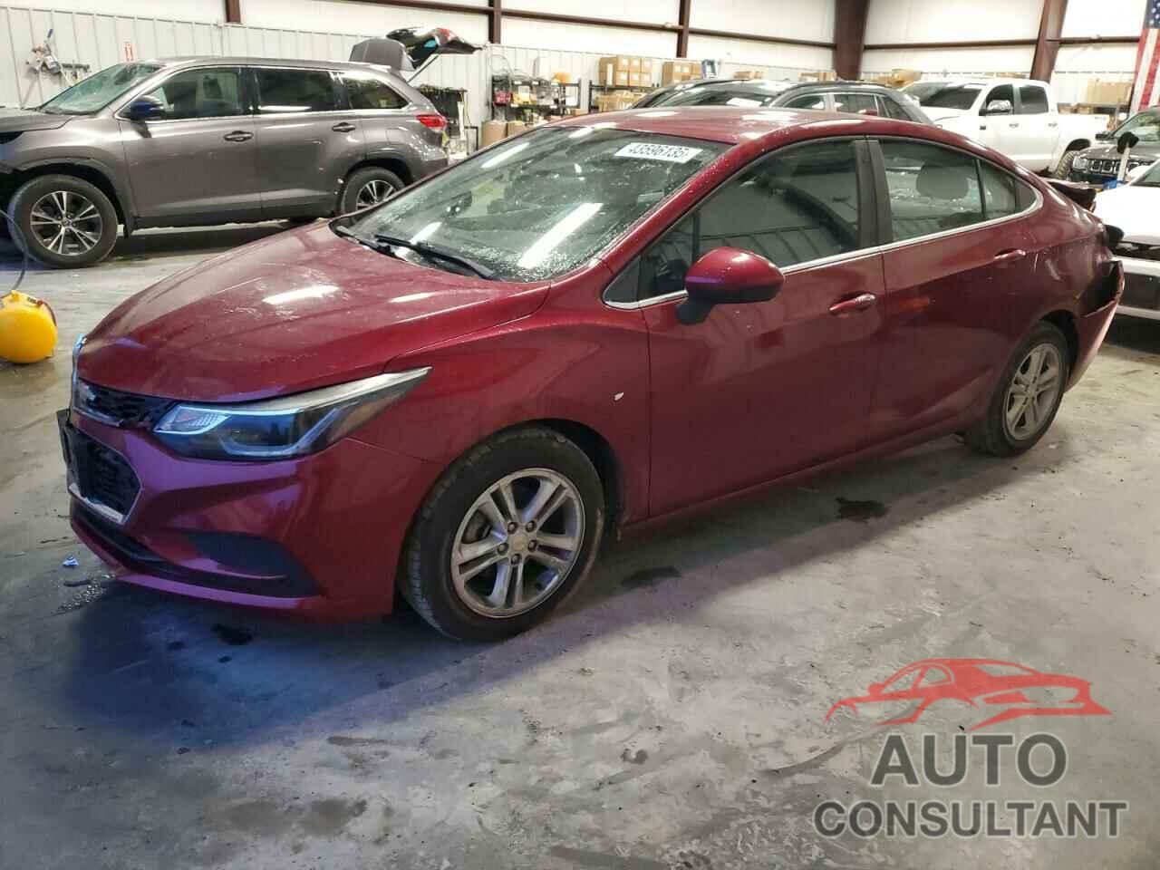 CHEVROLET CRUZE 2018 - 1G1BE5SM0J7168455