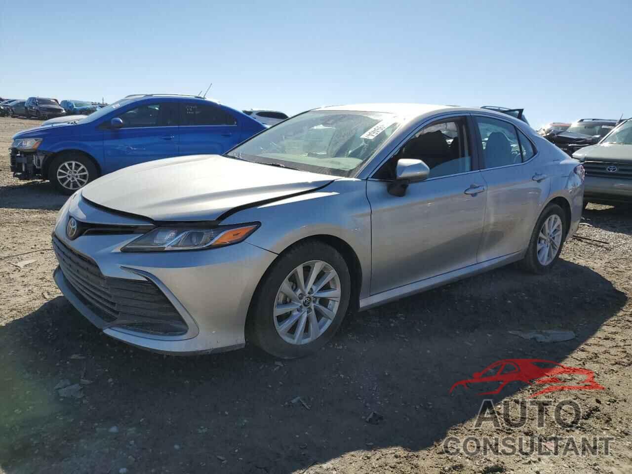 TOYOTA CAMRY 2021 - 4T1C11AK3MU406624