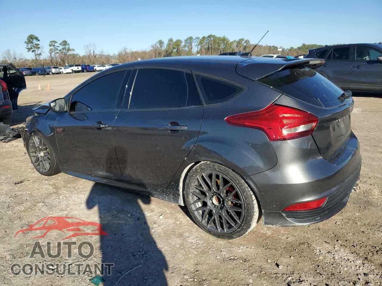 FORD FOCUS 2017 - 1FADP3L90HL275358