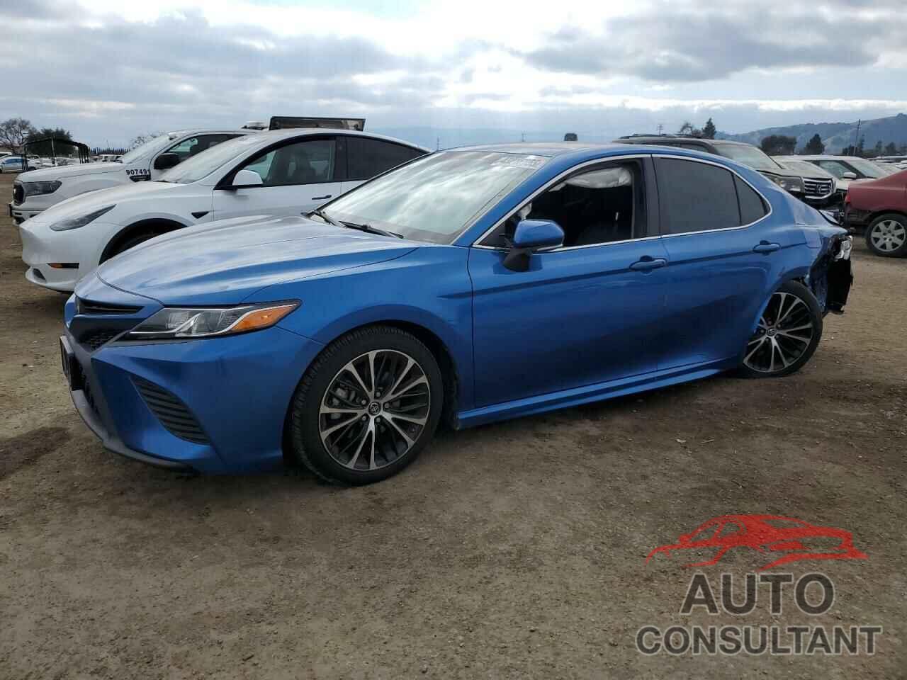 TOYOTA CAMRY 2018 - 4T1B11HKXJU135350