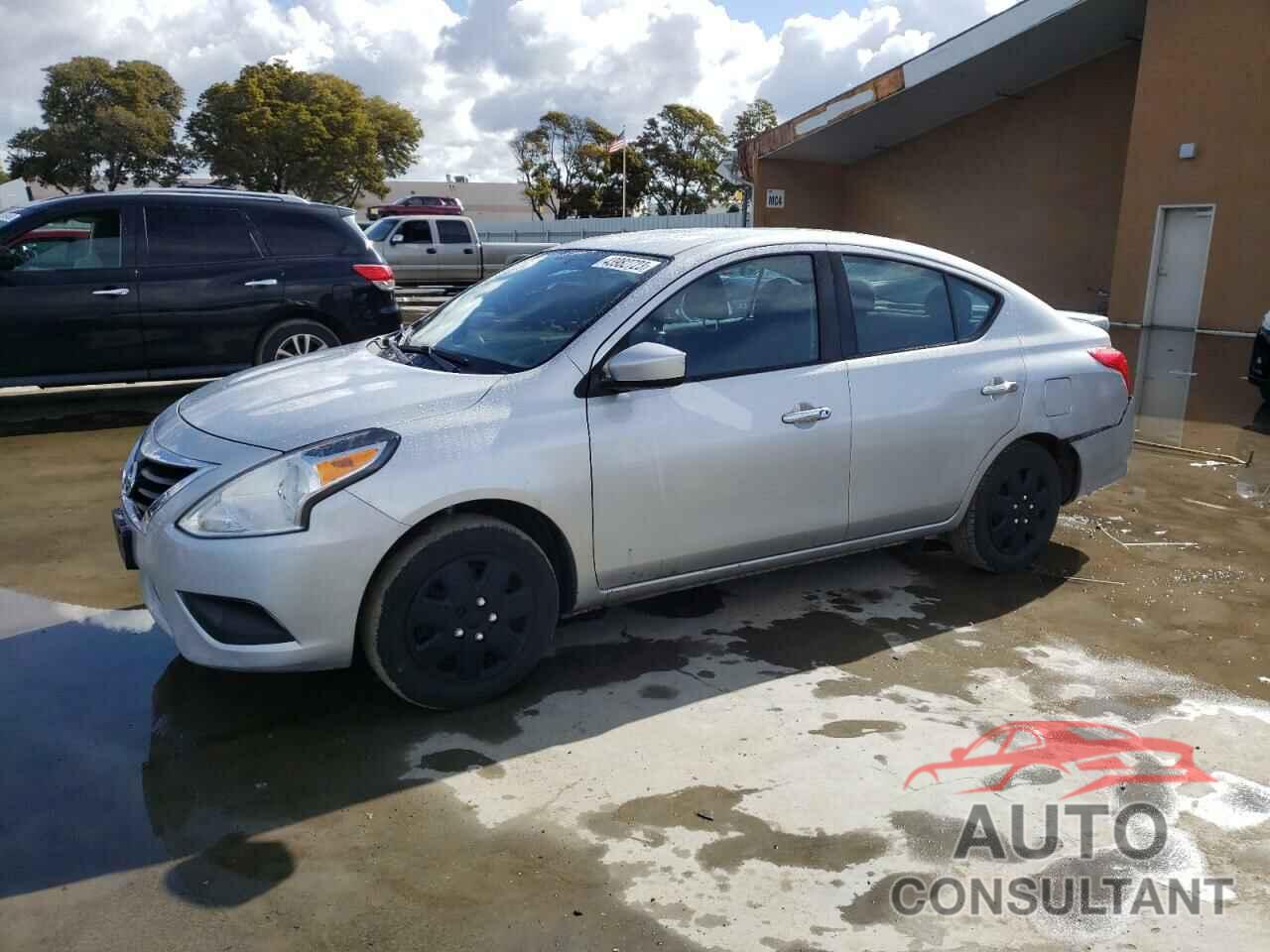 NISSAN VERSA 2017 - 3N1CN7AP7HK411213