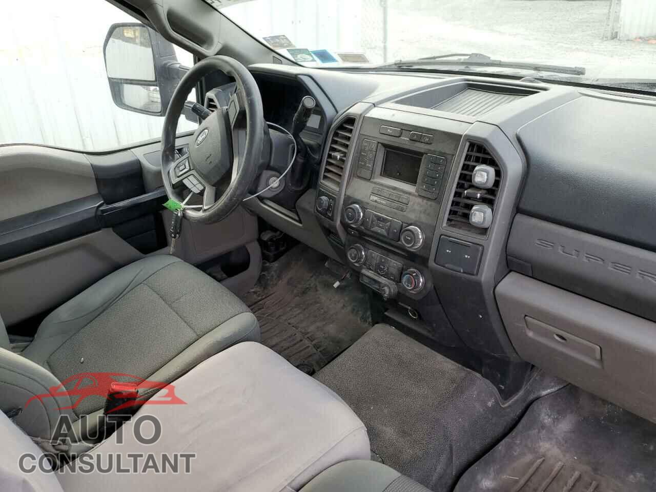 FORD F250 2017 - 1FTBF2B64HEE77596
