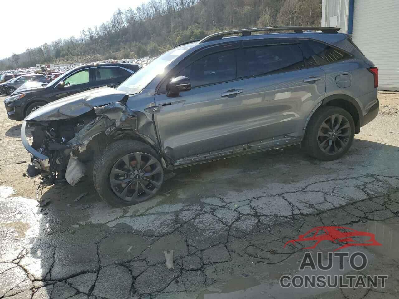 KIA SORENTO 2023 - 5XYRHDLF2PG183784