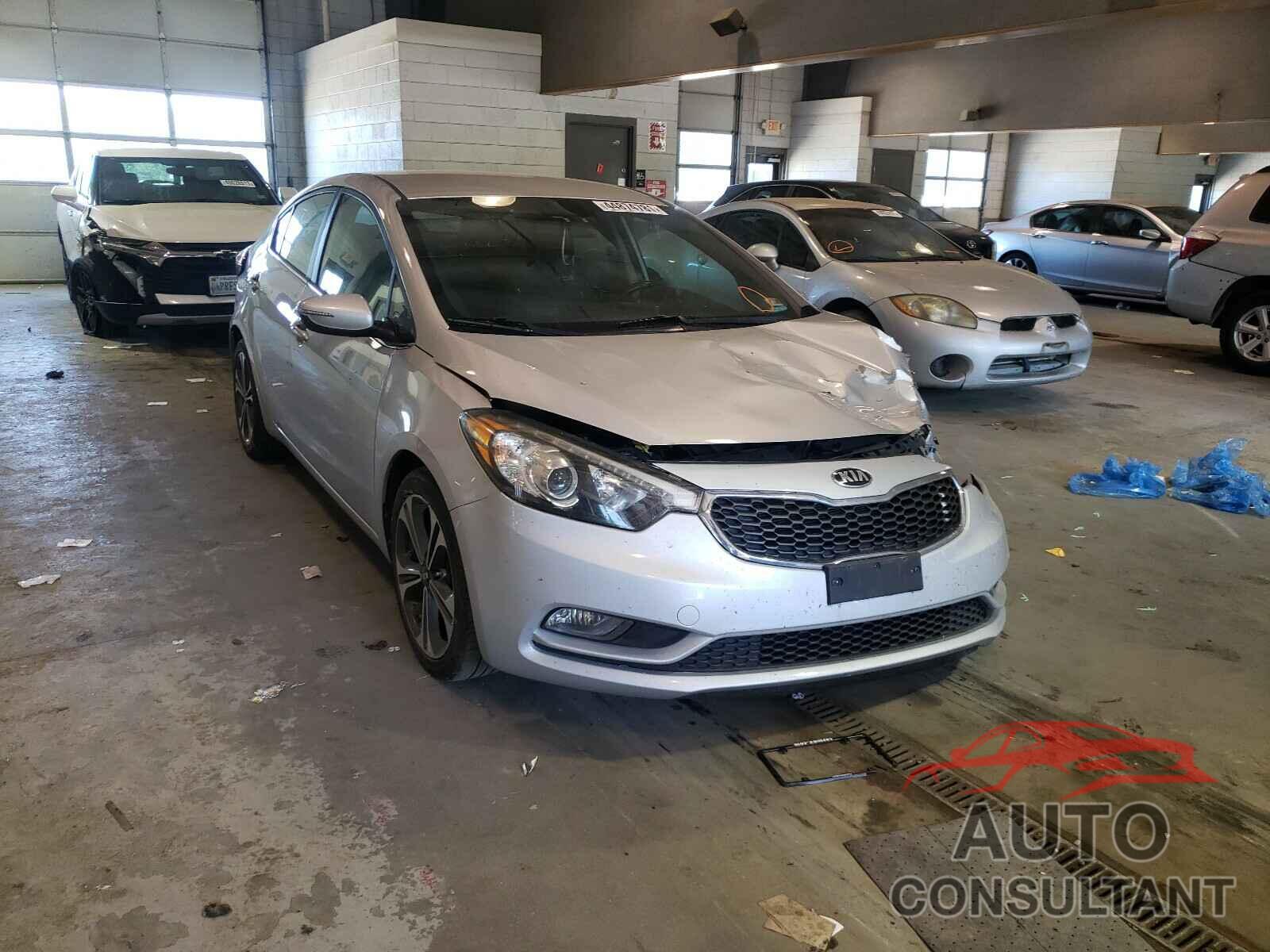 KIA FORTE 2016 - KNAFX4A87G5529604