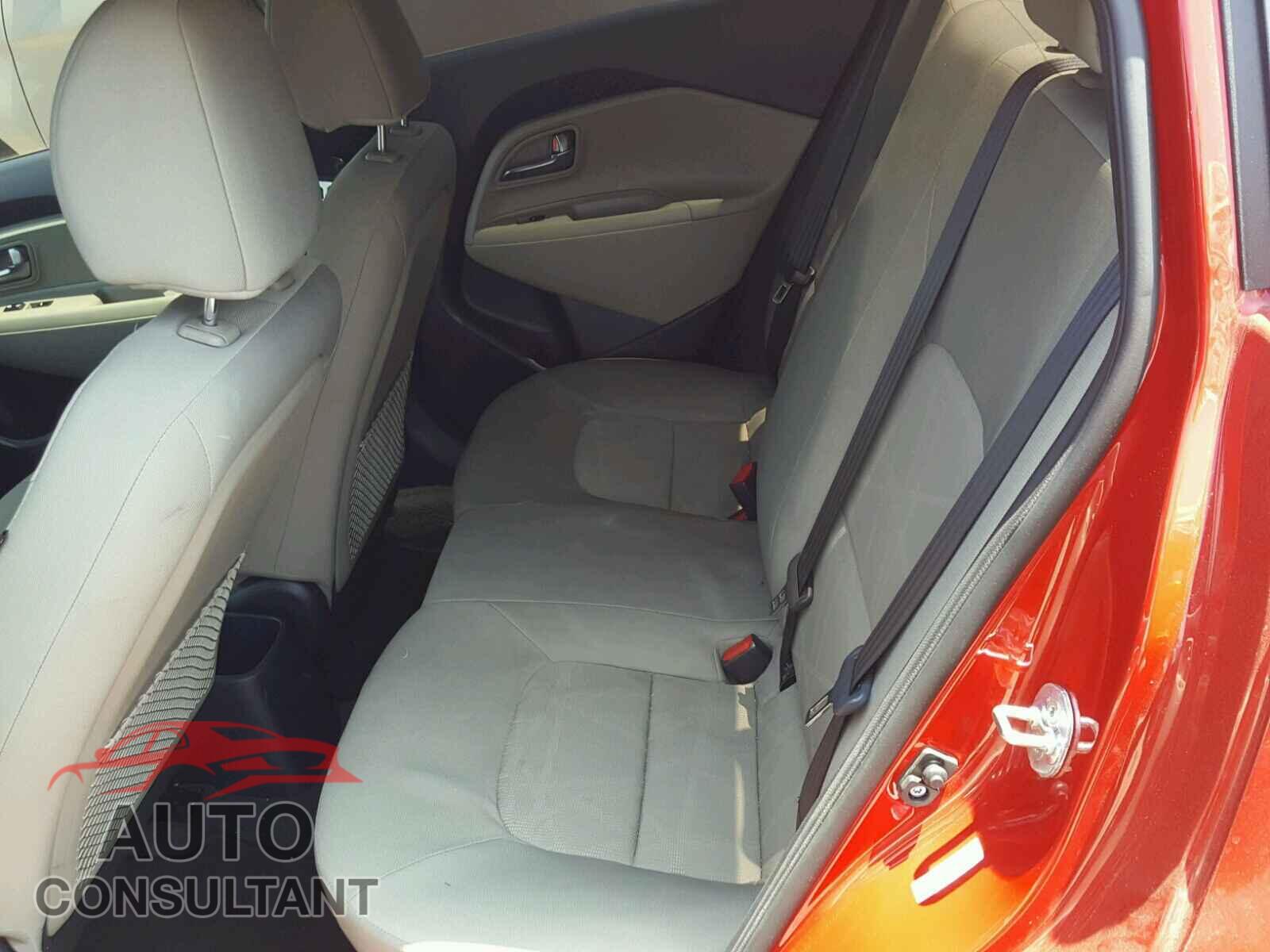 KIA RIO 2017 - KNADM4A34H6038195