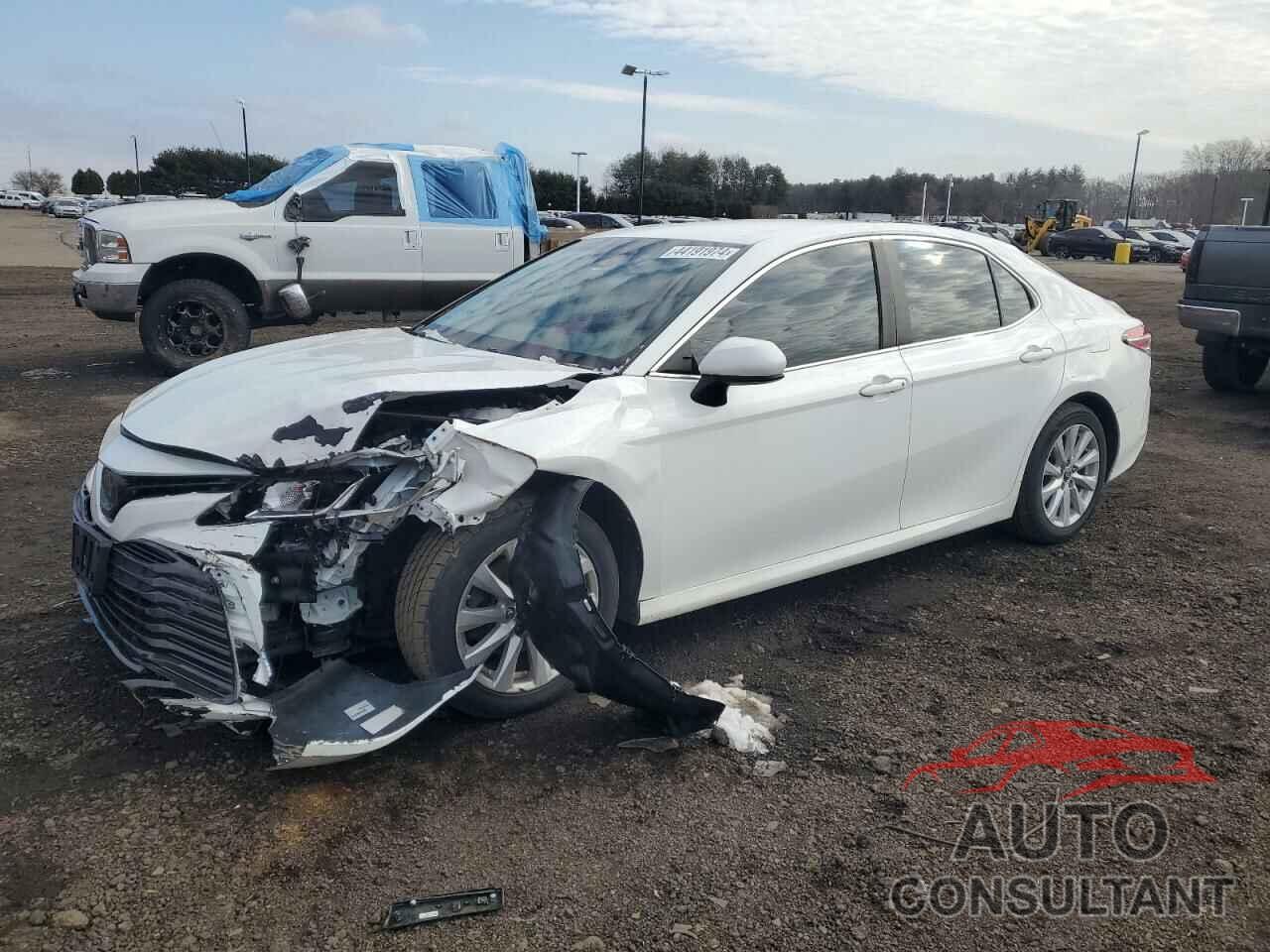 TOYOTA CAMRY 2018 - 4T1B11HK6JU554098