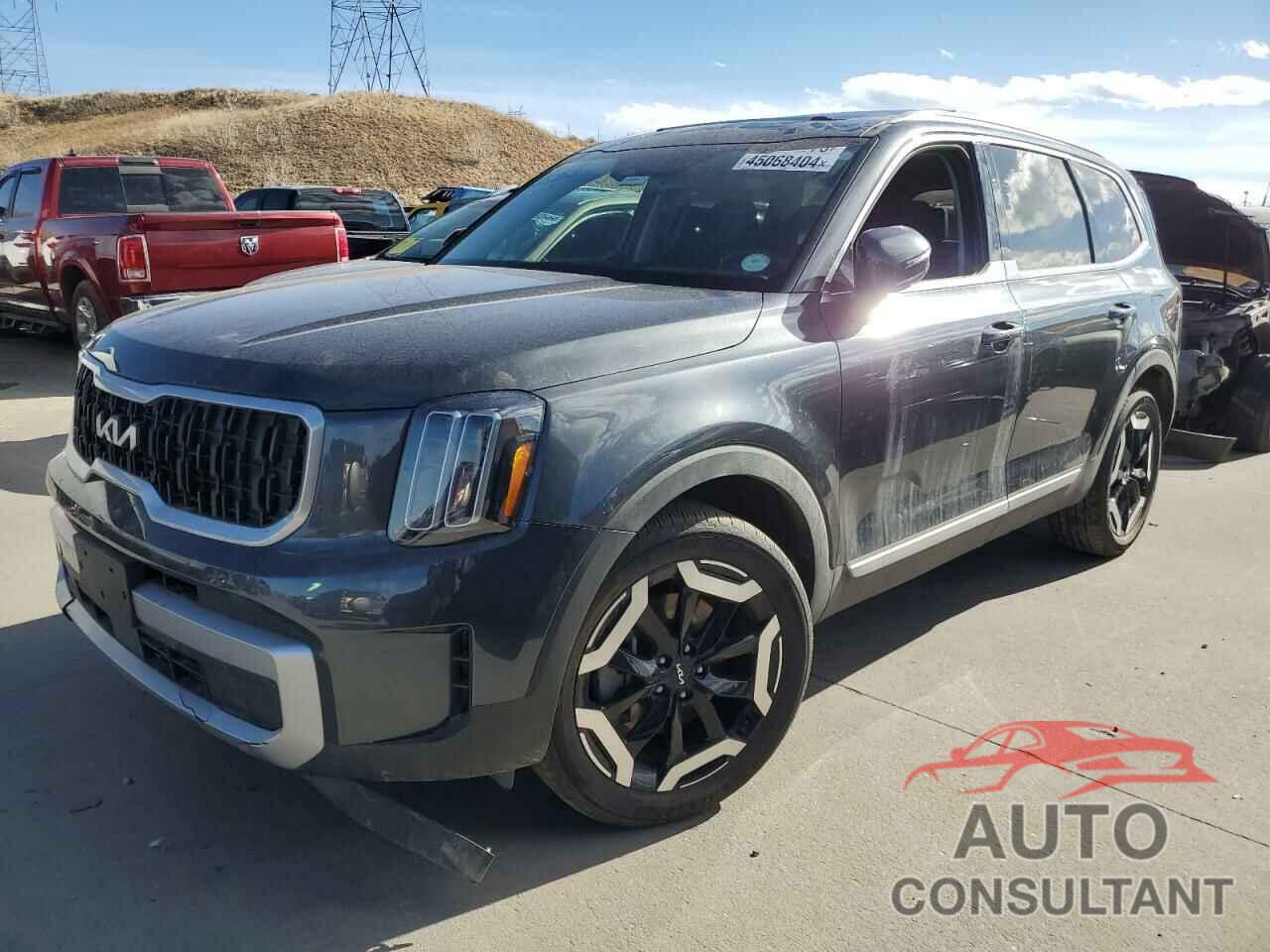 KIA TELLURIDE 2023 - 5XYP3DGC8PG356245