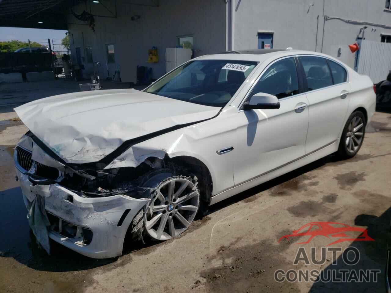 BMW 5 SERIES 2015 - WBA5B1C51FG125969