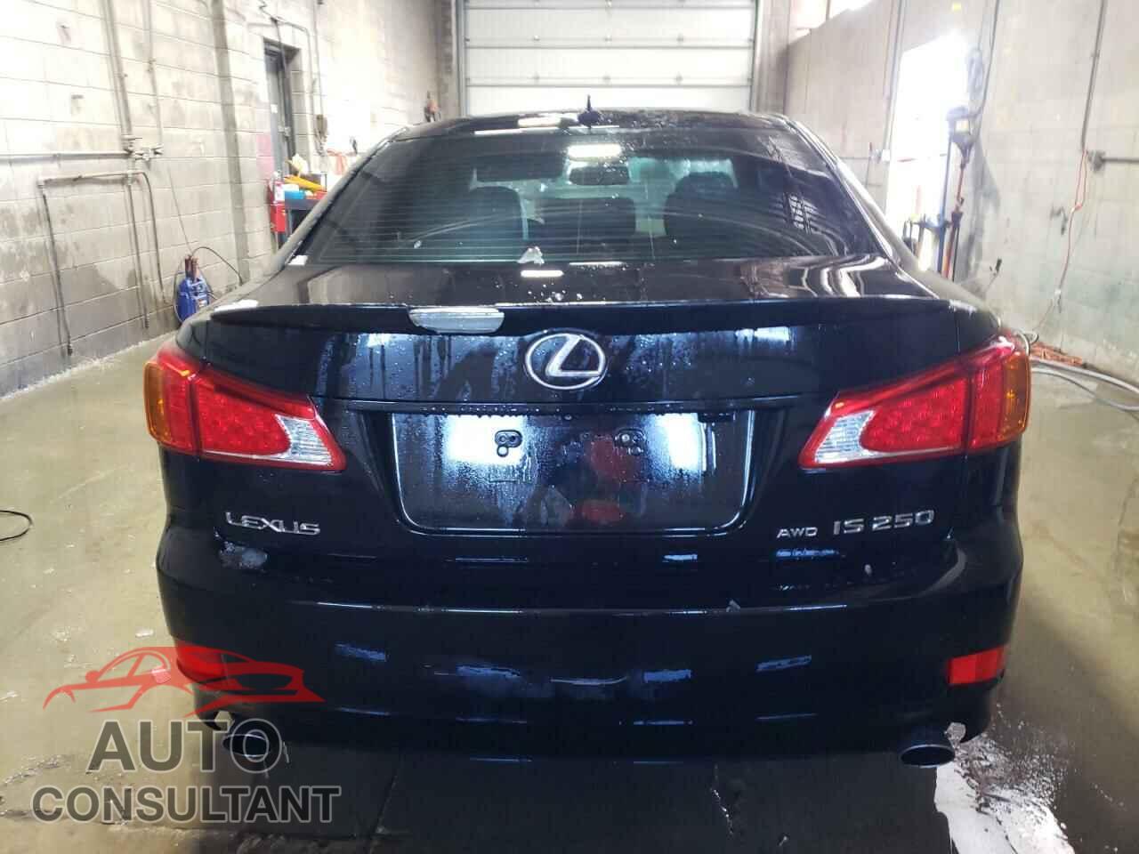 LEXUS IS 2010 - JTHCF5C2XA5037257