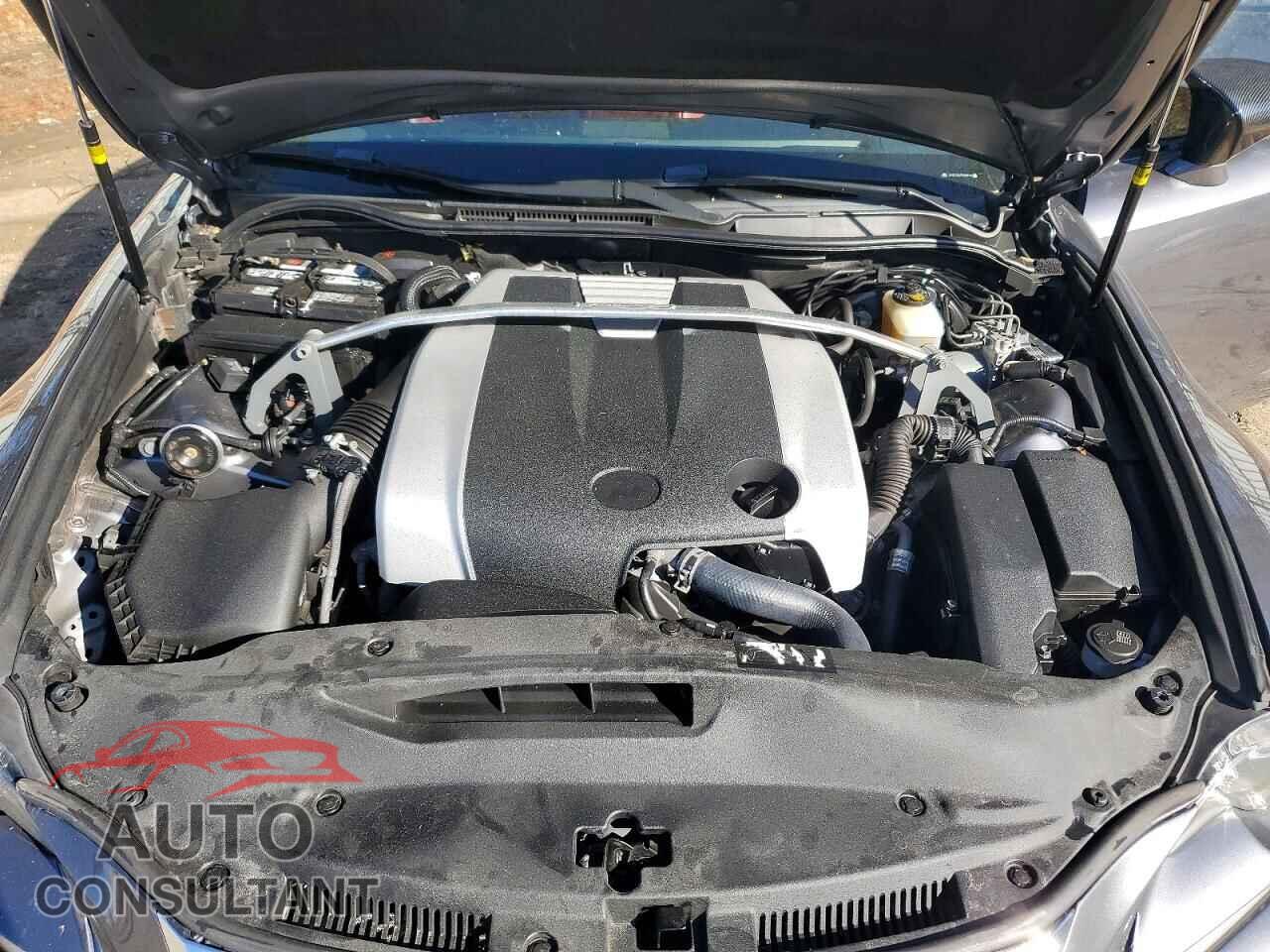 LEXUS IS 2015 - JTHCE1D27F5009157