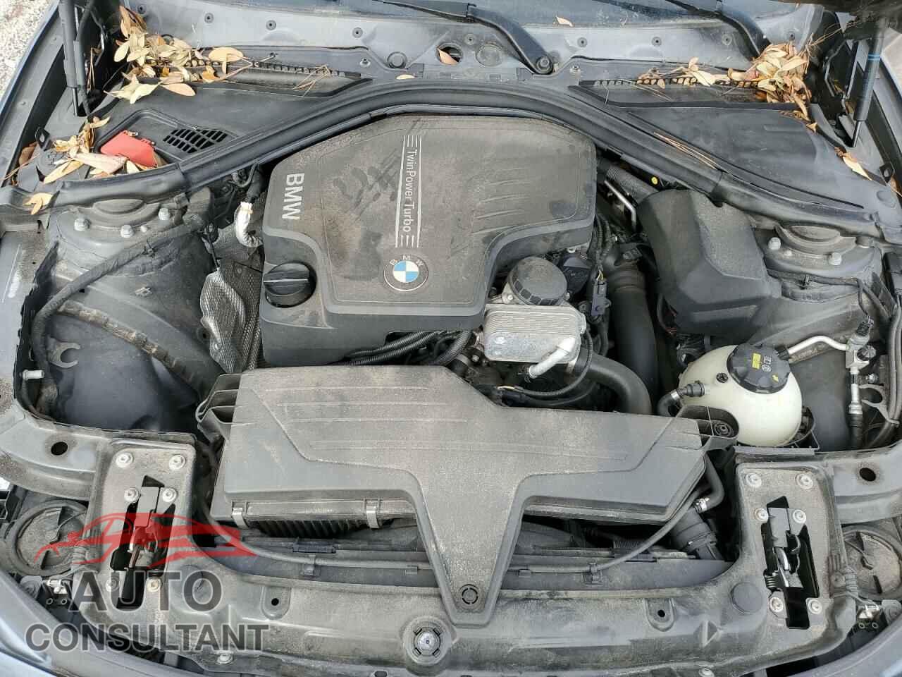 BMW 3 SERIES 2016 - WBA8E5G50GNU19964