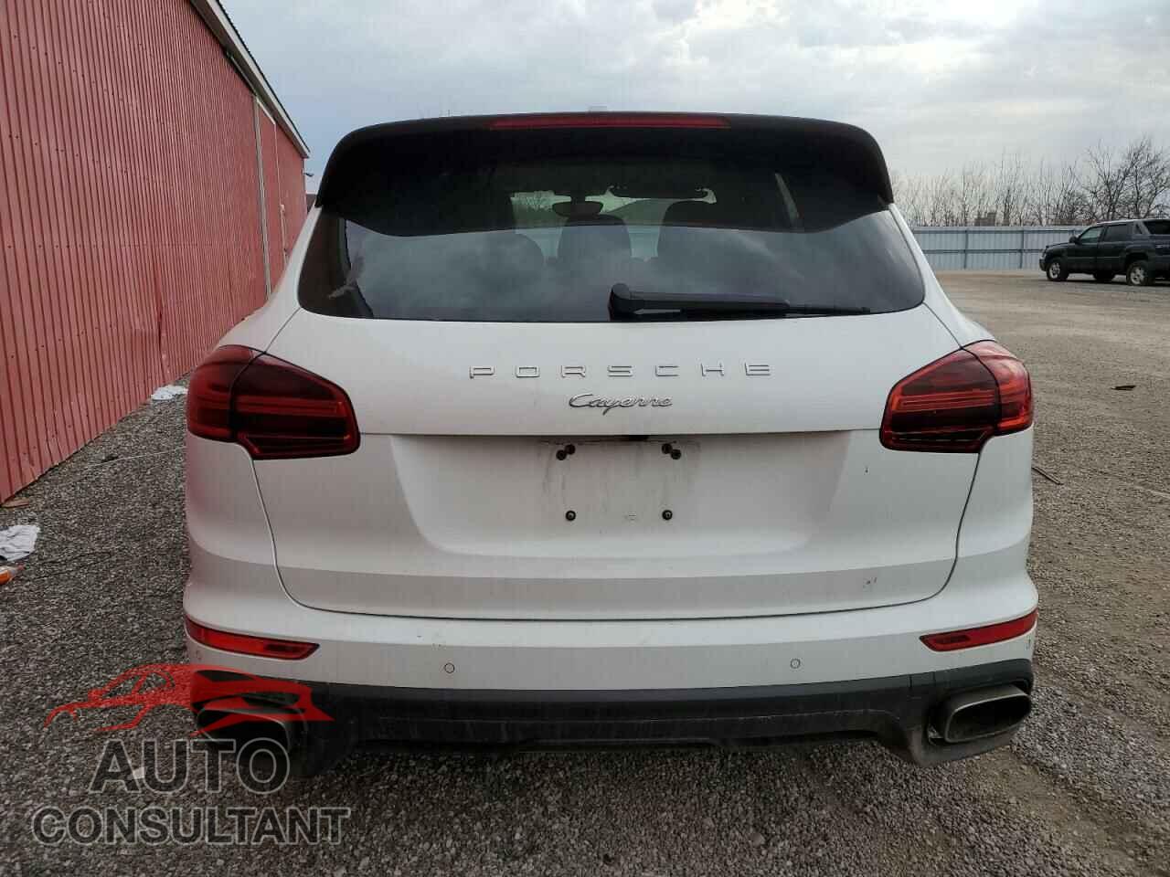 PORSCHE CAYENNE 2018 - WP1AA2A21JKA00249