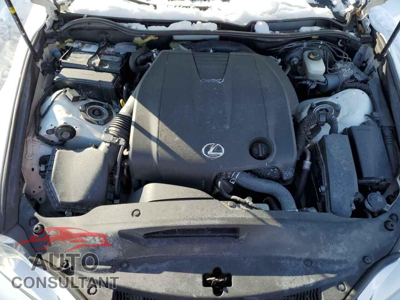 LEXUS IS 2015 - JTHCF1D28F5020200