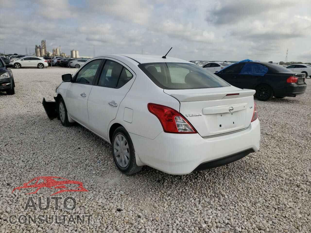 NISSAN VERSA 2017 - 3N1CN7AP2HL897181
