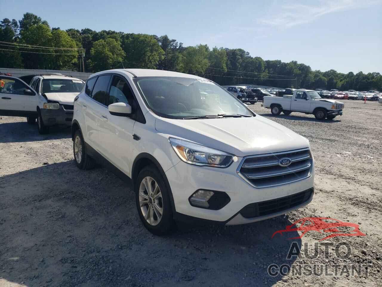 FORD ESCAPE 2017 - 1FMCU0GD1HUE56180