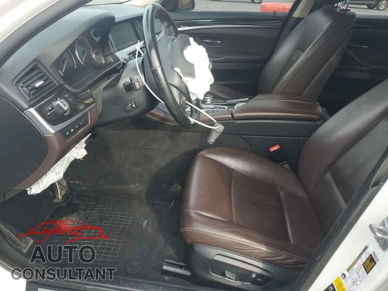 BMW 5 SERIES 2015 - WBA5B3C54FD546713
