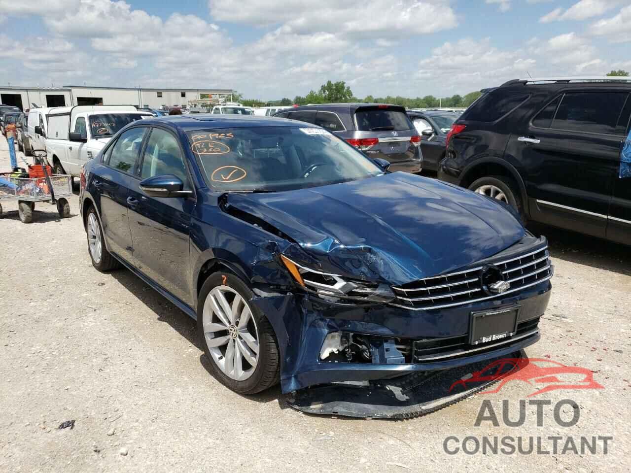 VOLKSWAGEN PASSAT 2019 - 1VWLA7A38KC001925