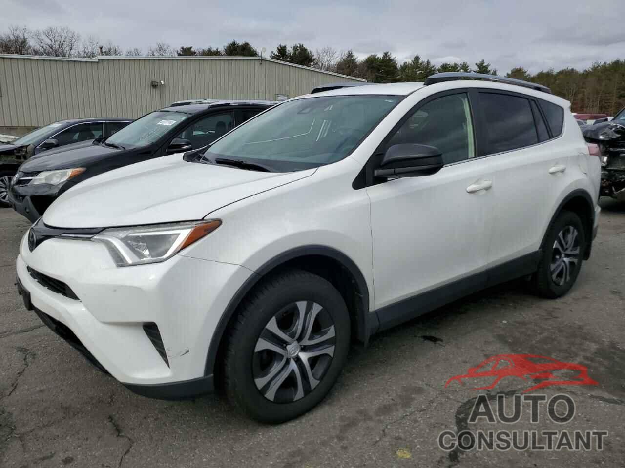 TOYOTA RAV4 2017 - JTMBFREV1HD201412